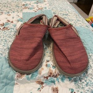 Woman’s Sanuk shoes size 9